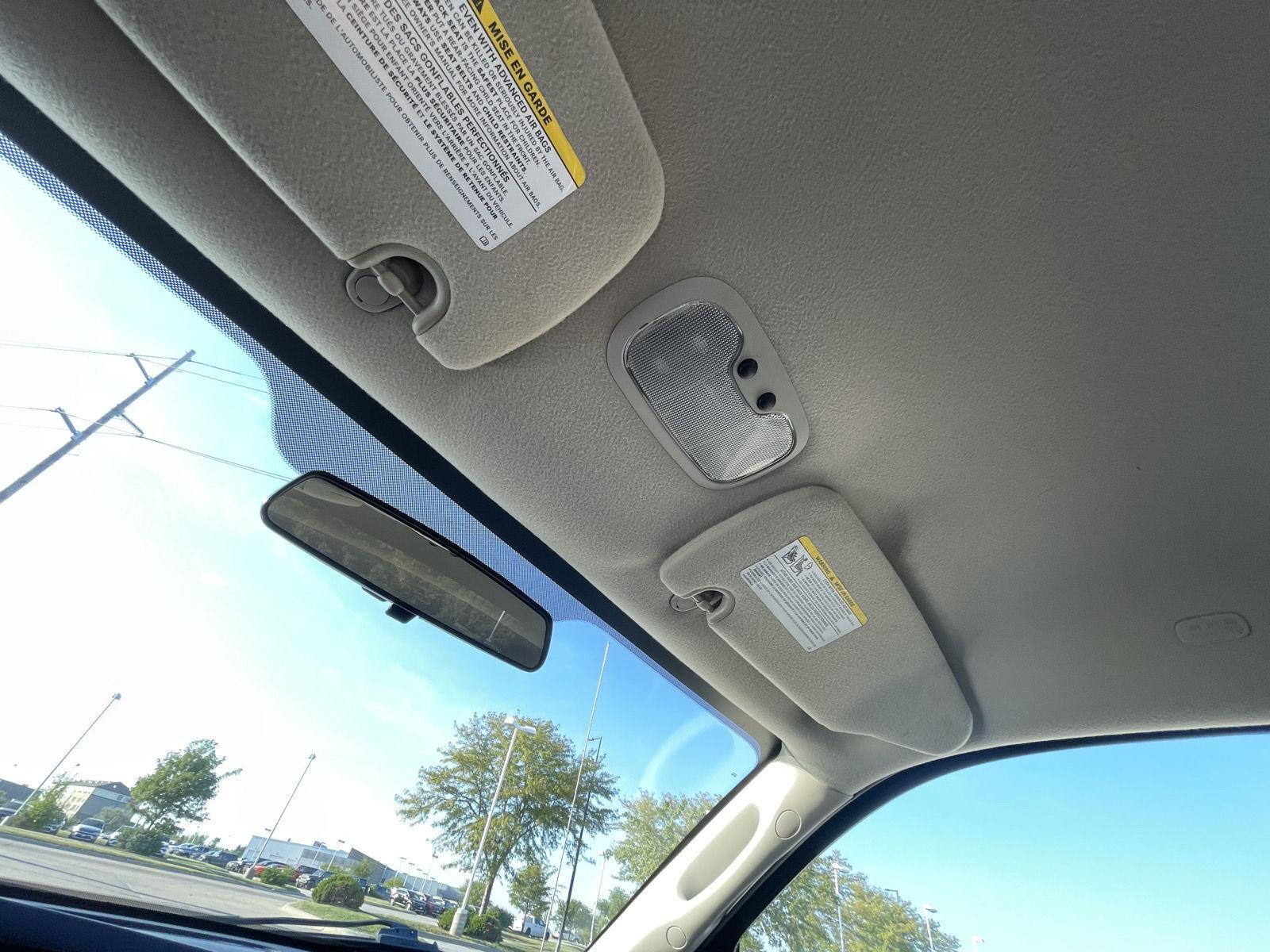 Vehicle photo 20