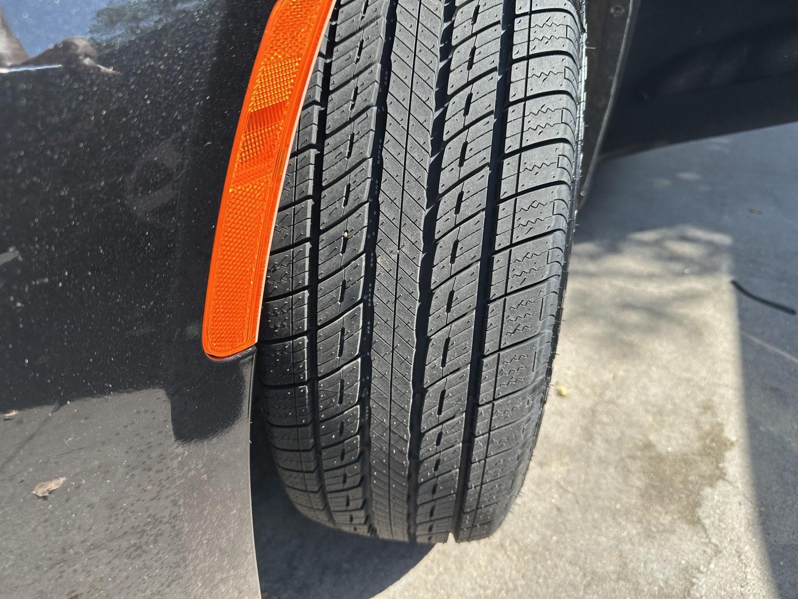 Vehicle photo 11