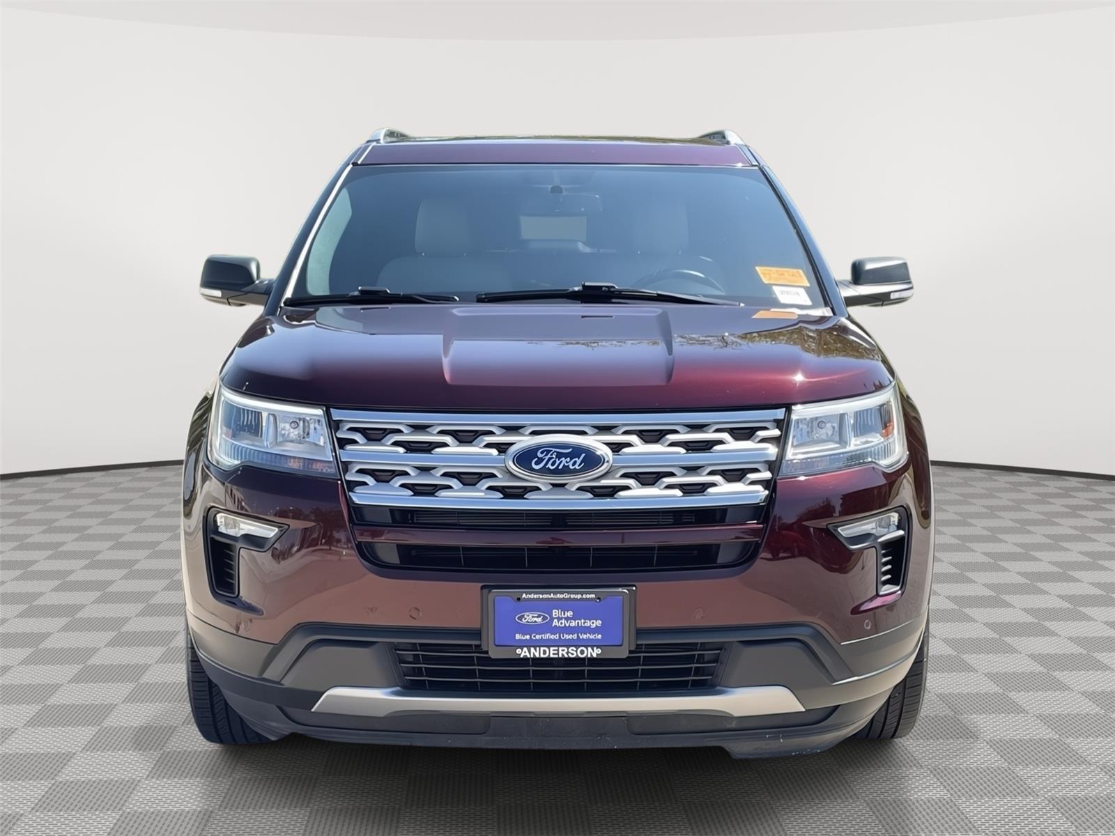 Vehicle photo 4