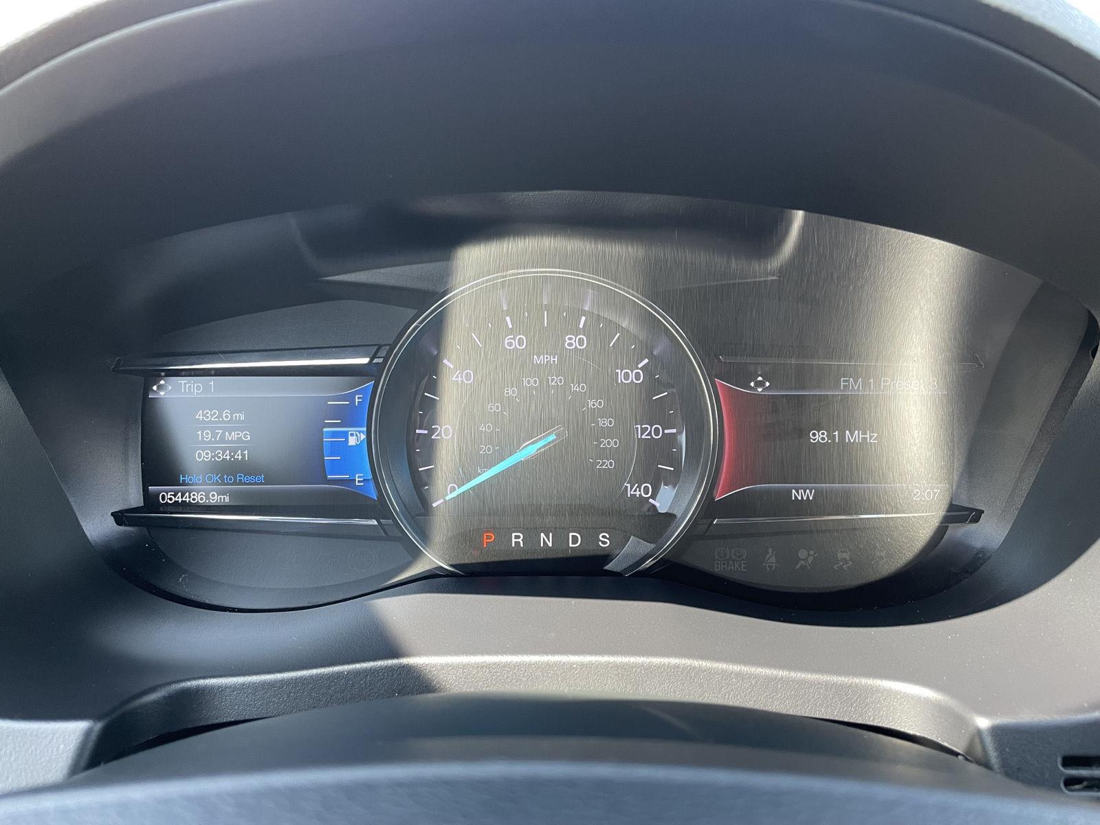 Vehicle photo 15