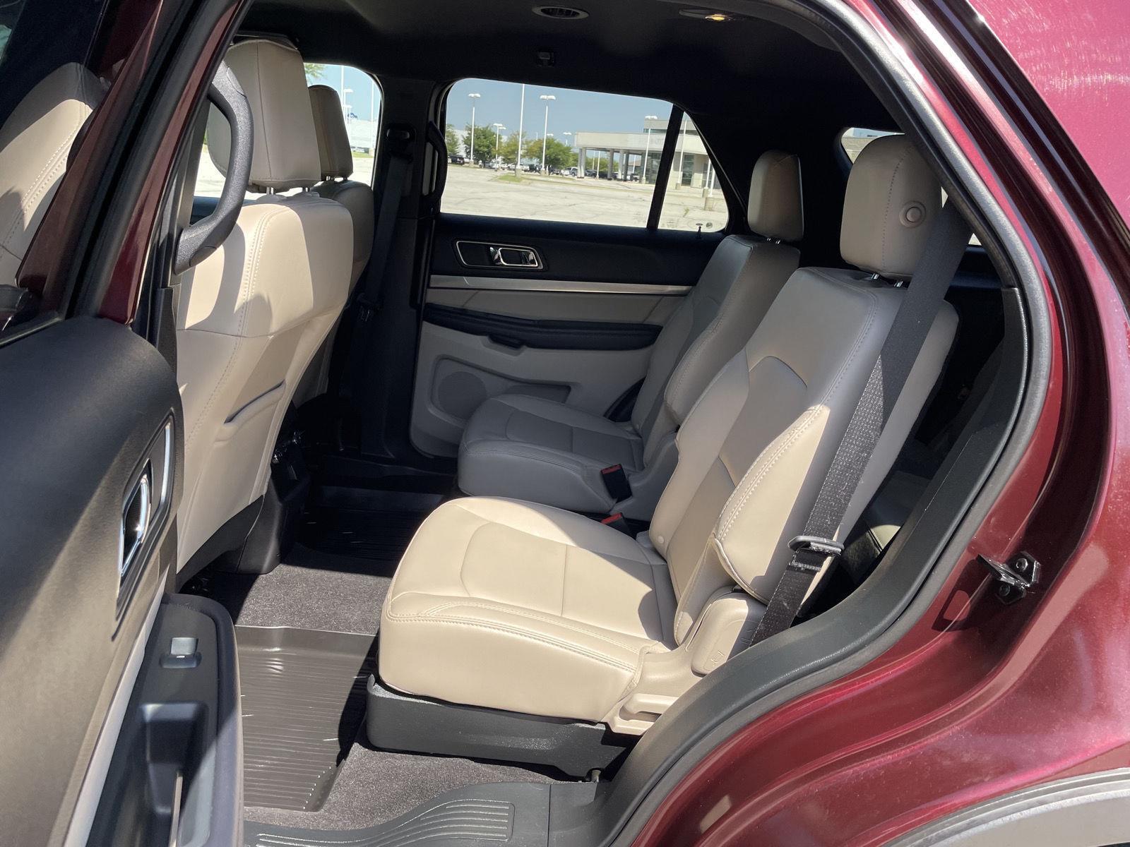 Vehicle photo 20