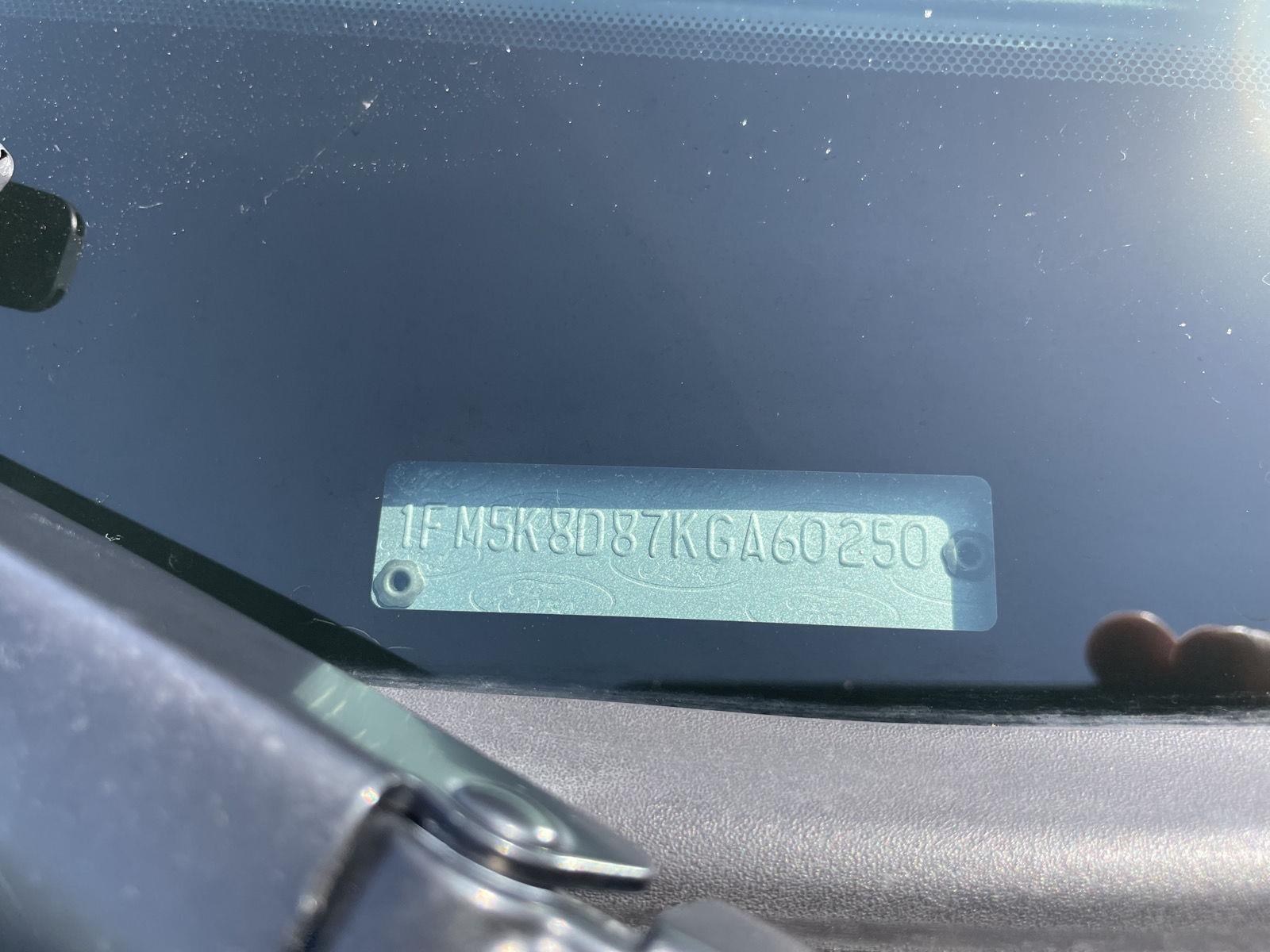 Vehicle photo 35