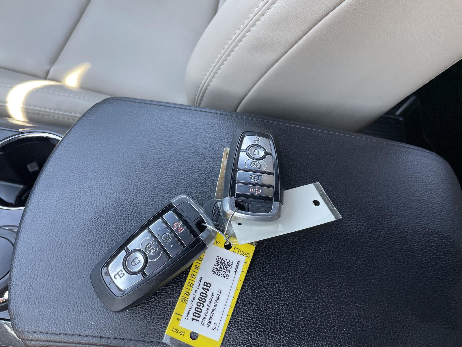 Vehicle photo 41
