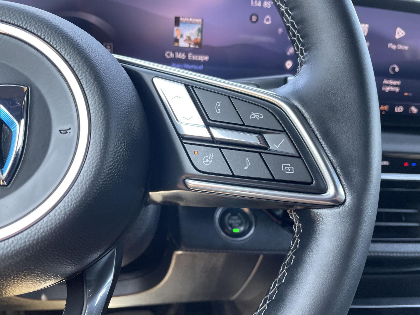 Vehicle photo 31