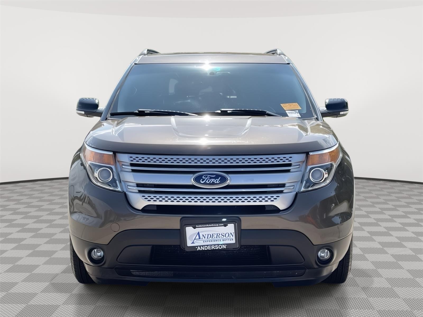 Vehicle photo 4