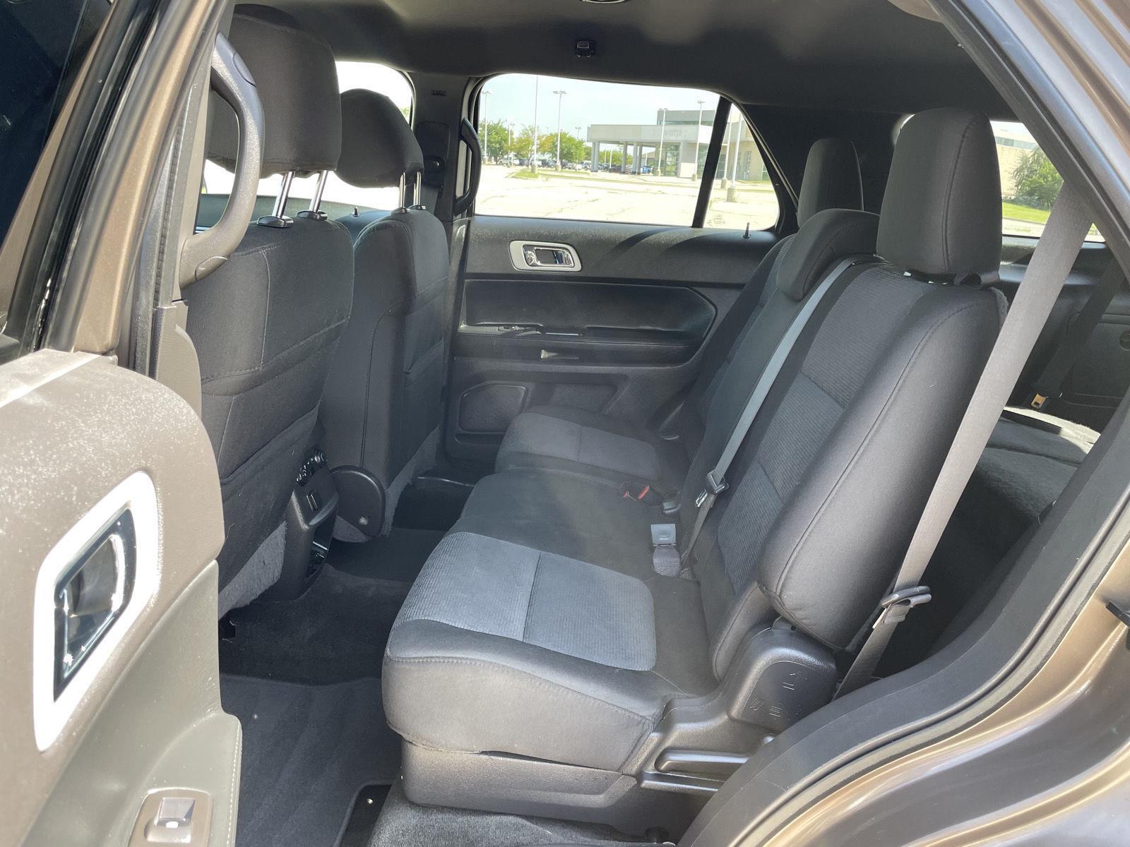 Vehicle photo 20