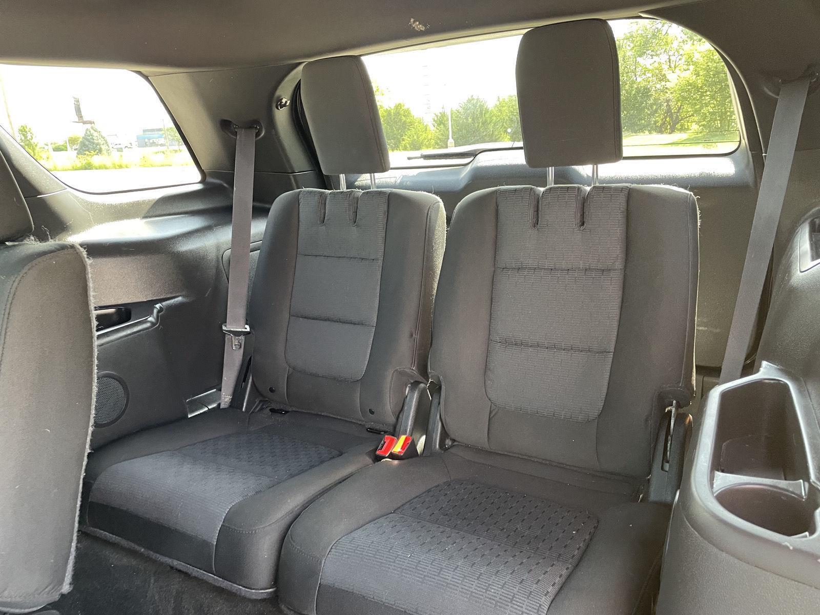 Vehicle photo 21