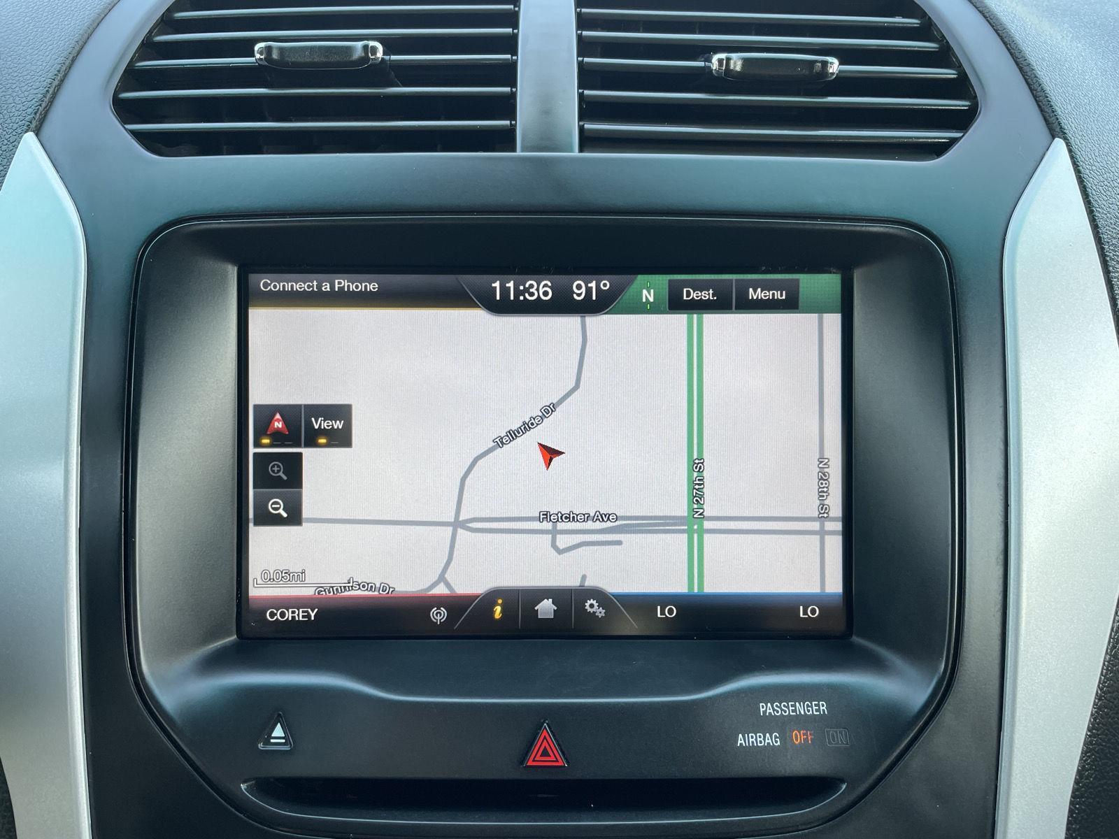 Vehicle photo 25