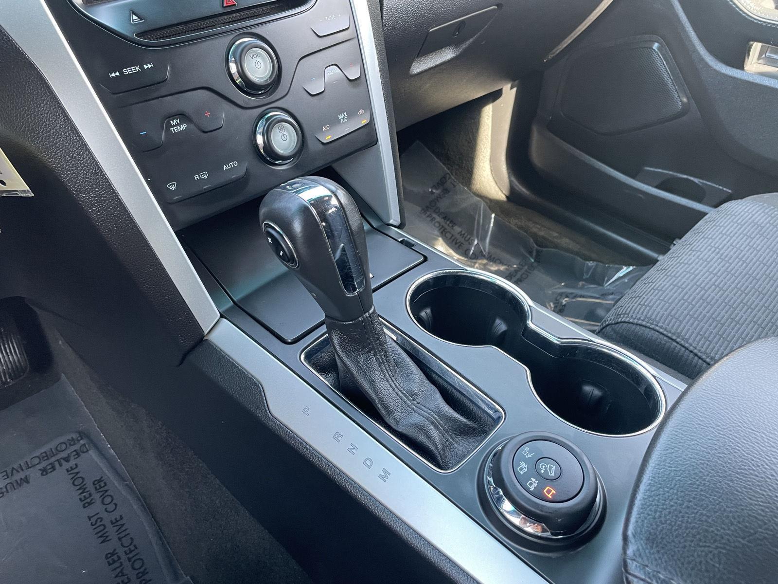 Vehicle photo 29