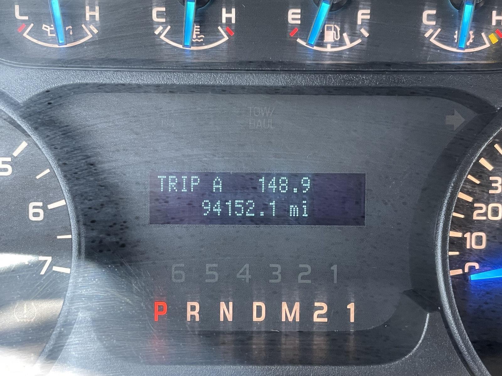 Vehicle photo 3
