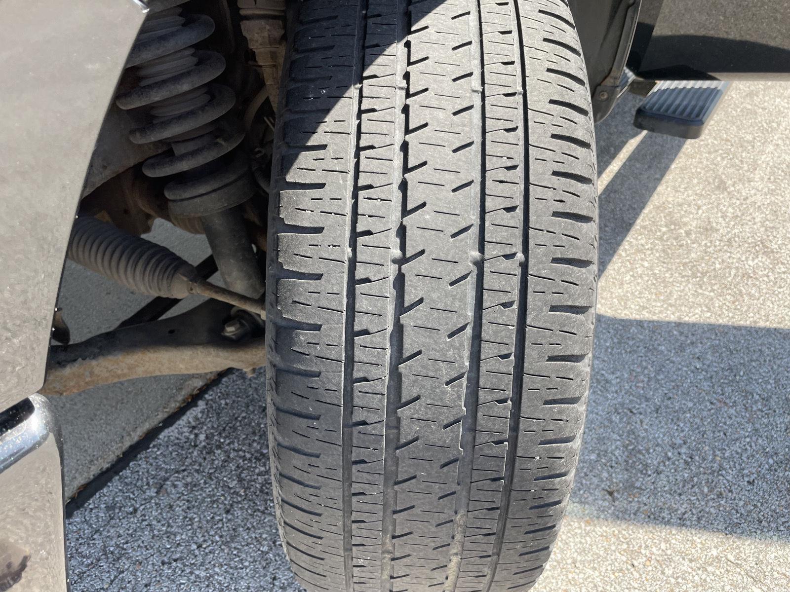 Vehicle photo 11