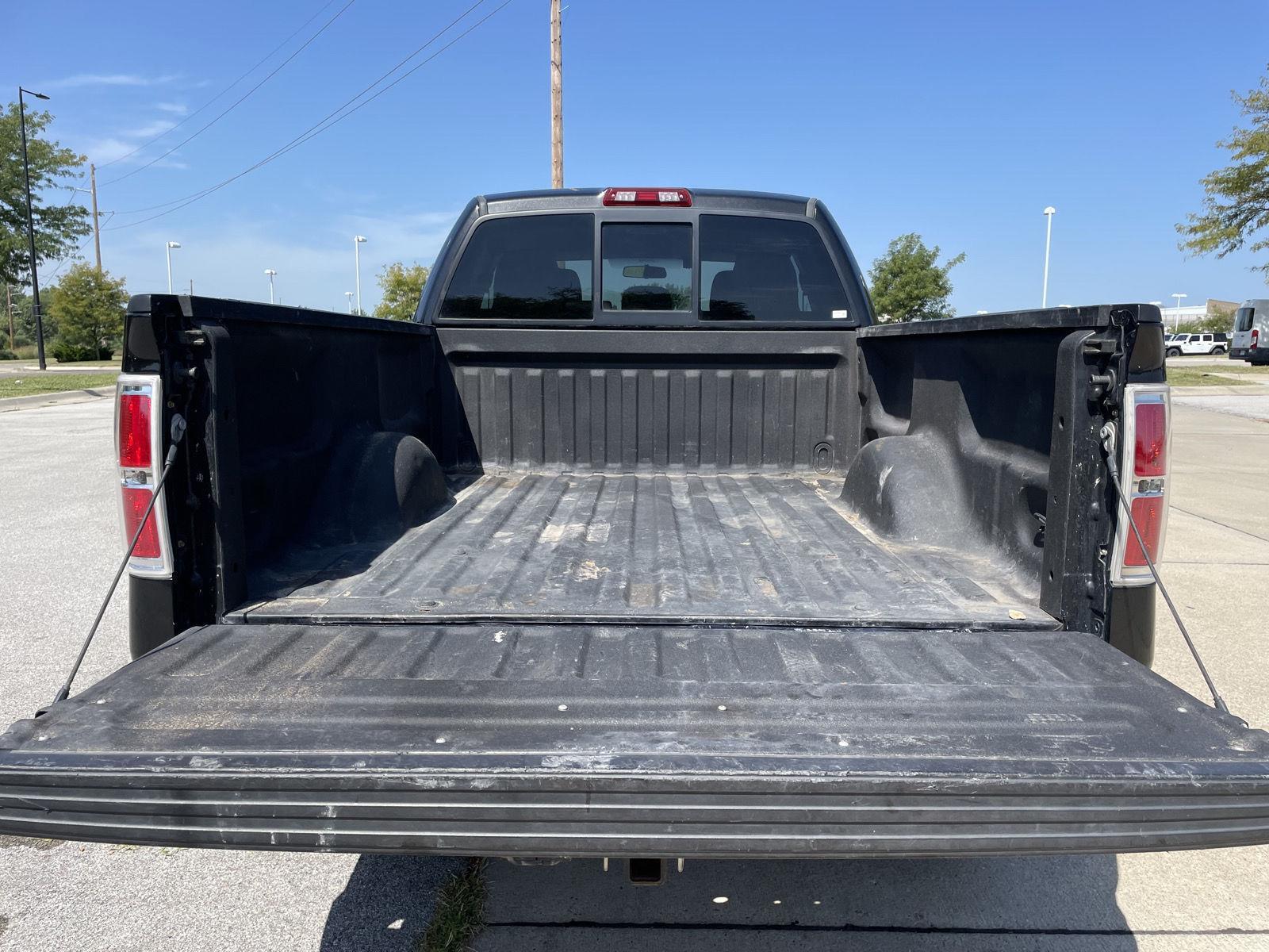 Vehicle photo 31