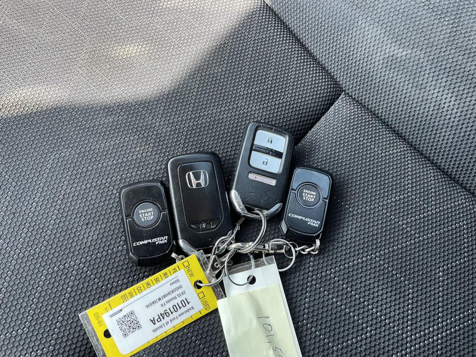 Vehicle photo 33