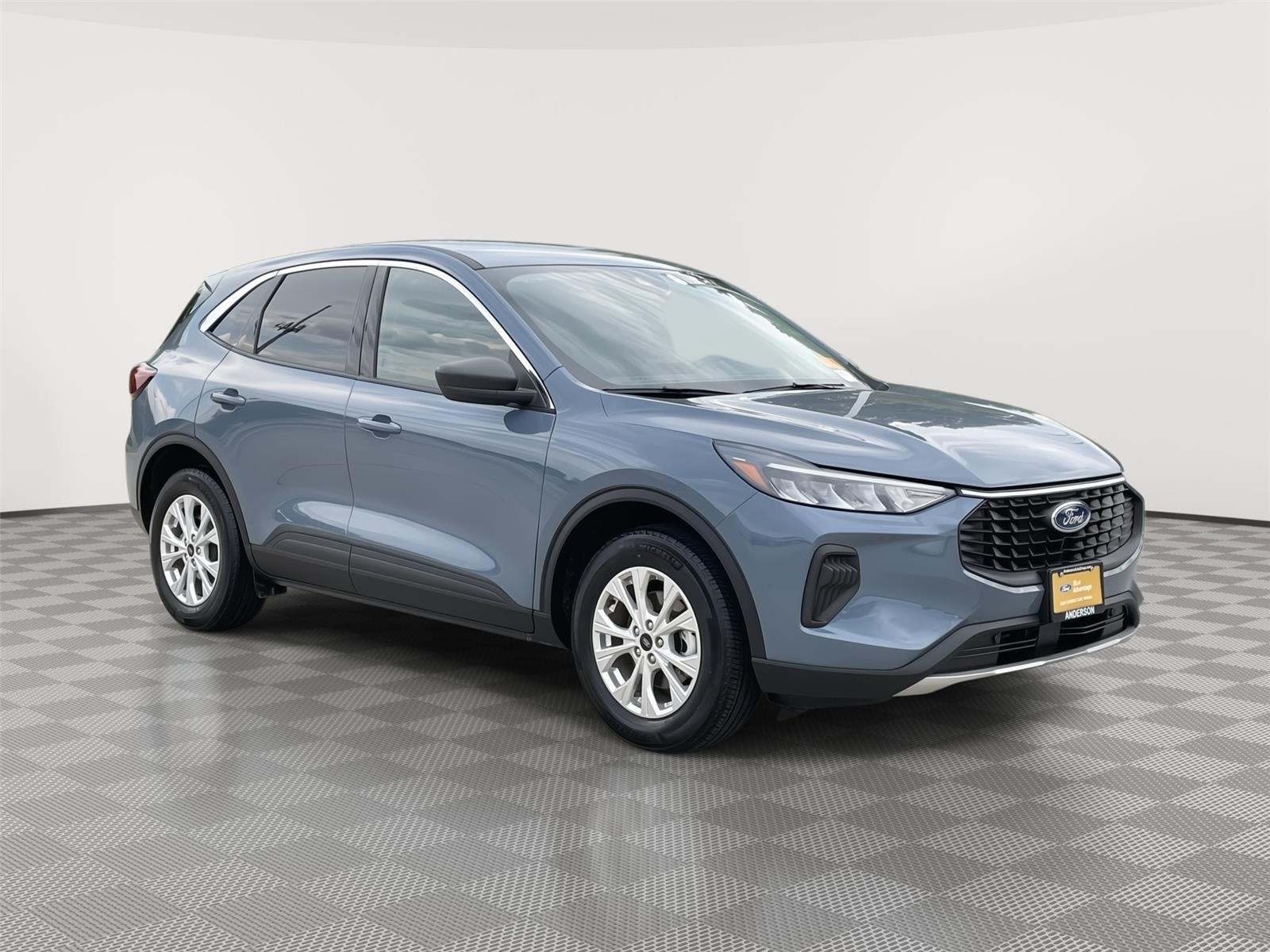 Vehicle photo 5