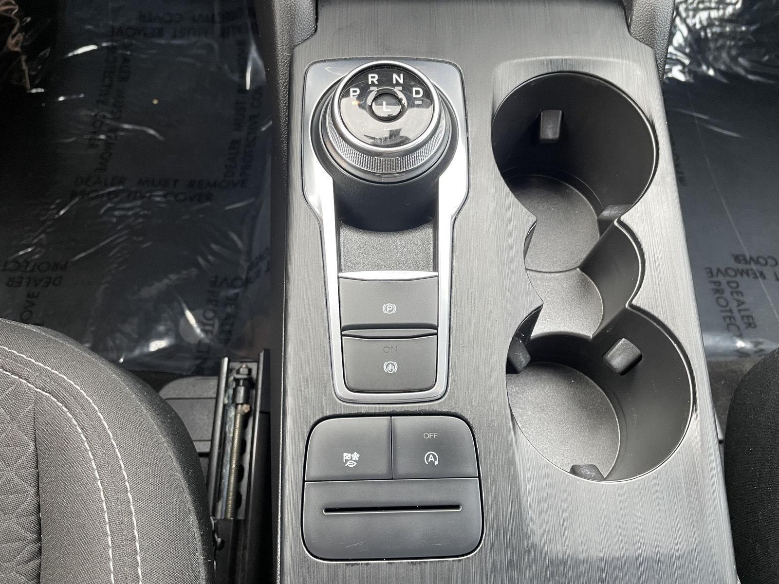 Vehicle photo 29