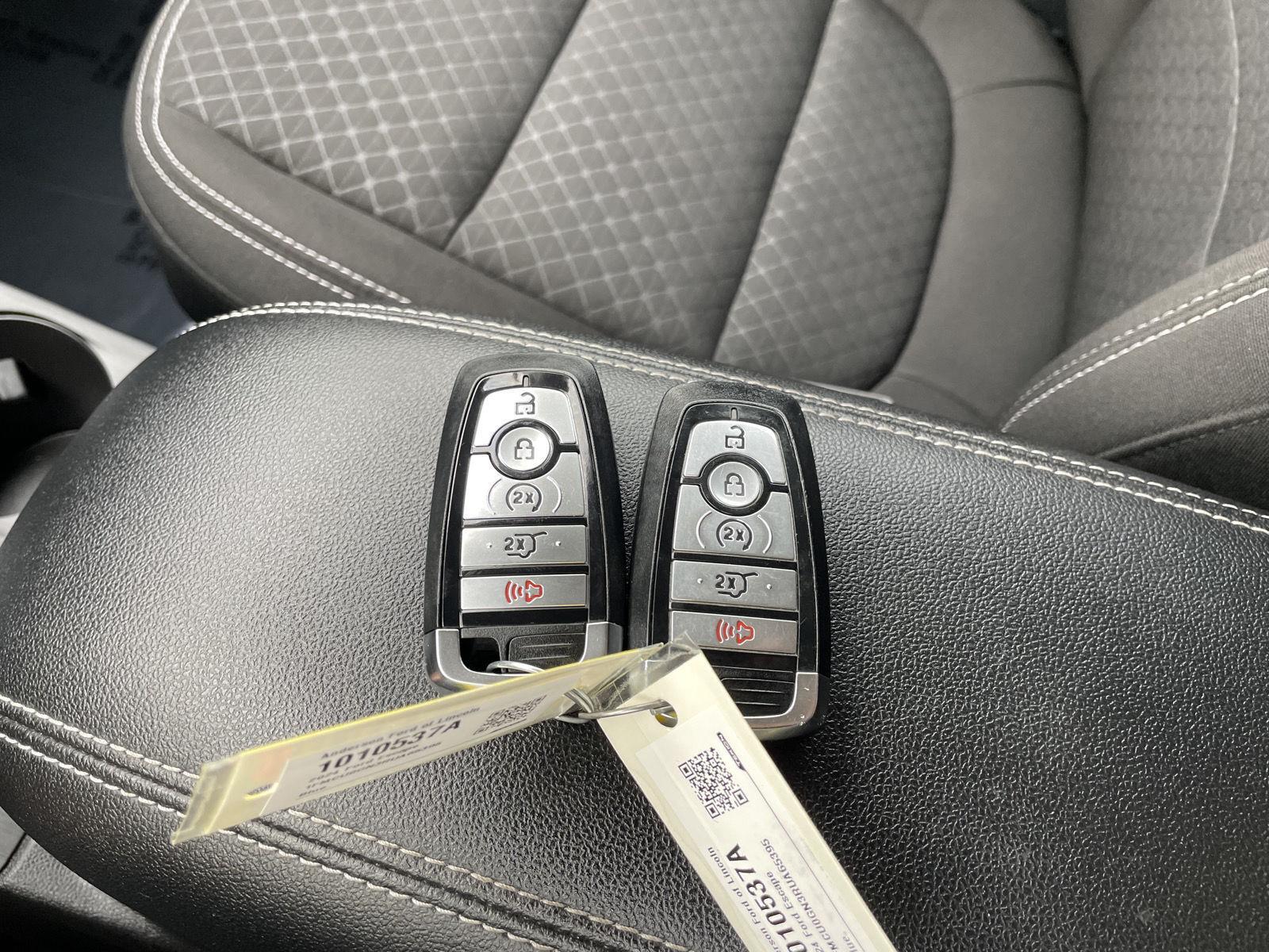 Vehicle photo 38