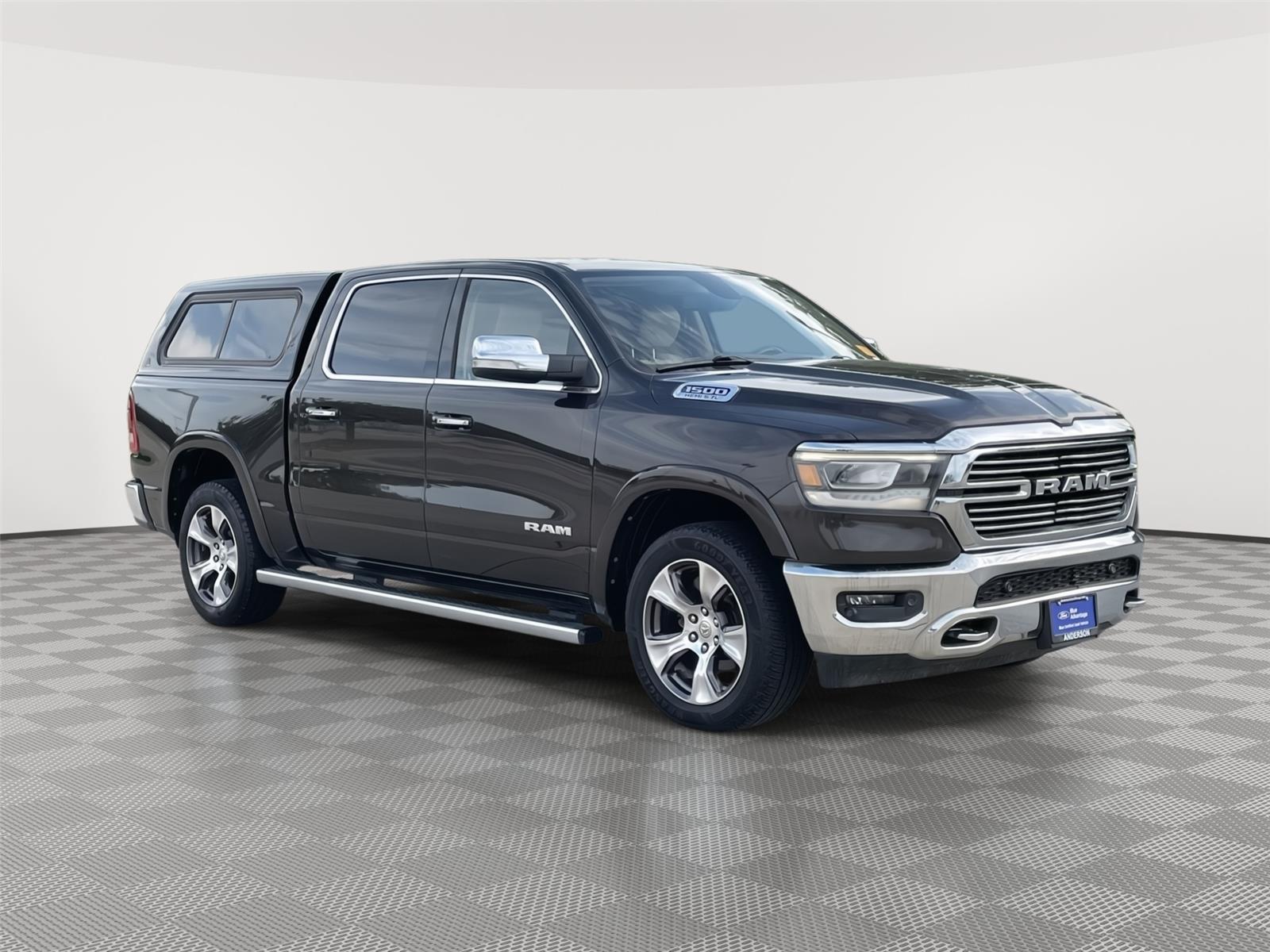 Vehicle photo 5
