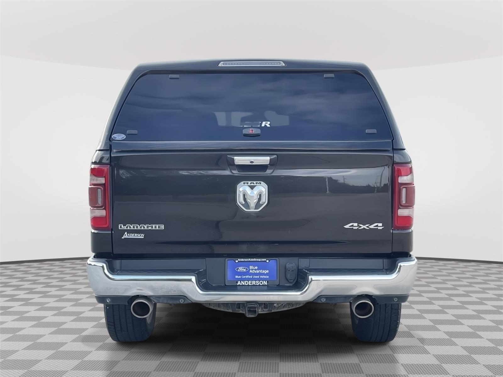 Vehicle photo 8