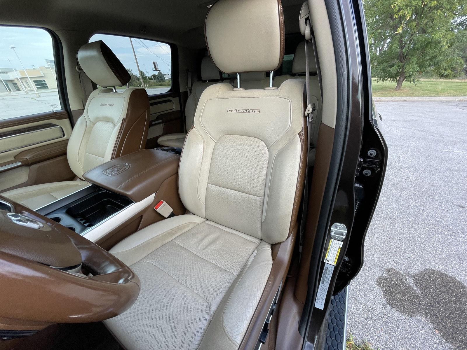 Vehicle photo 16