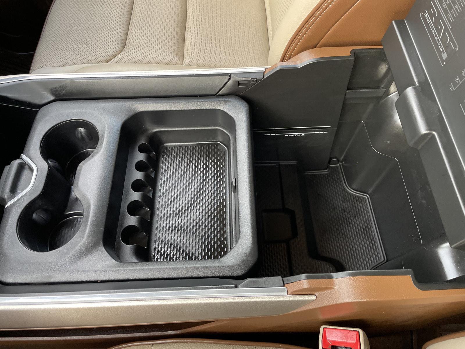 Vehicle photo 29