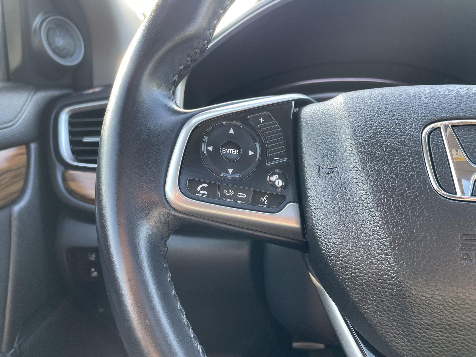 Vehicle photo 12
