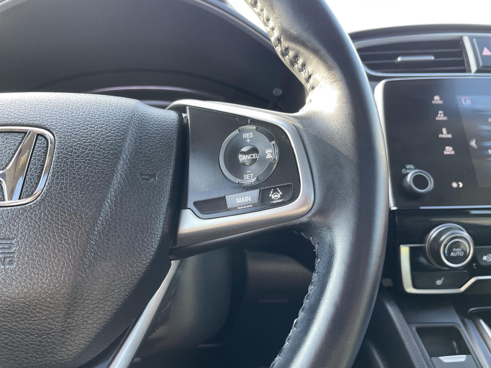 Vehicle photo 13