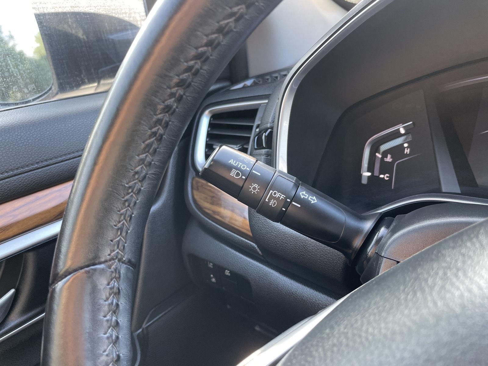 Vehicle photo 15