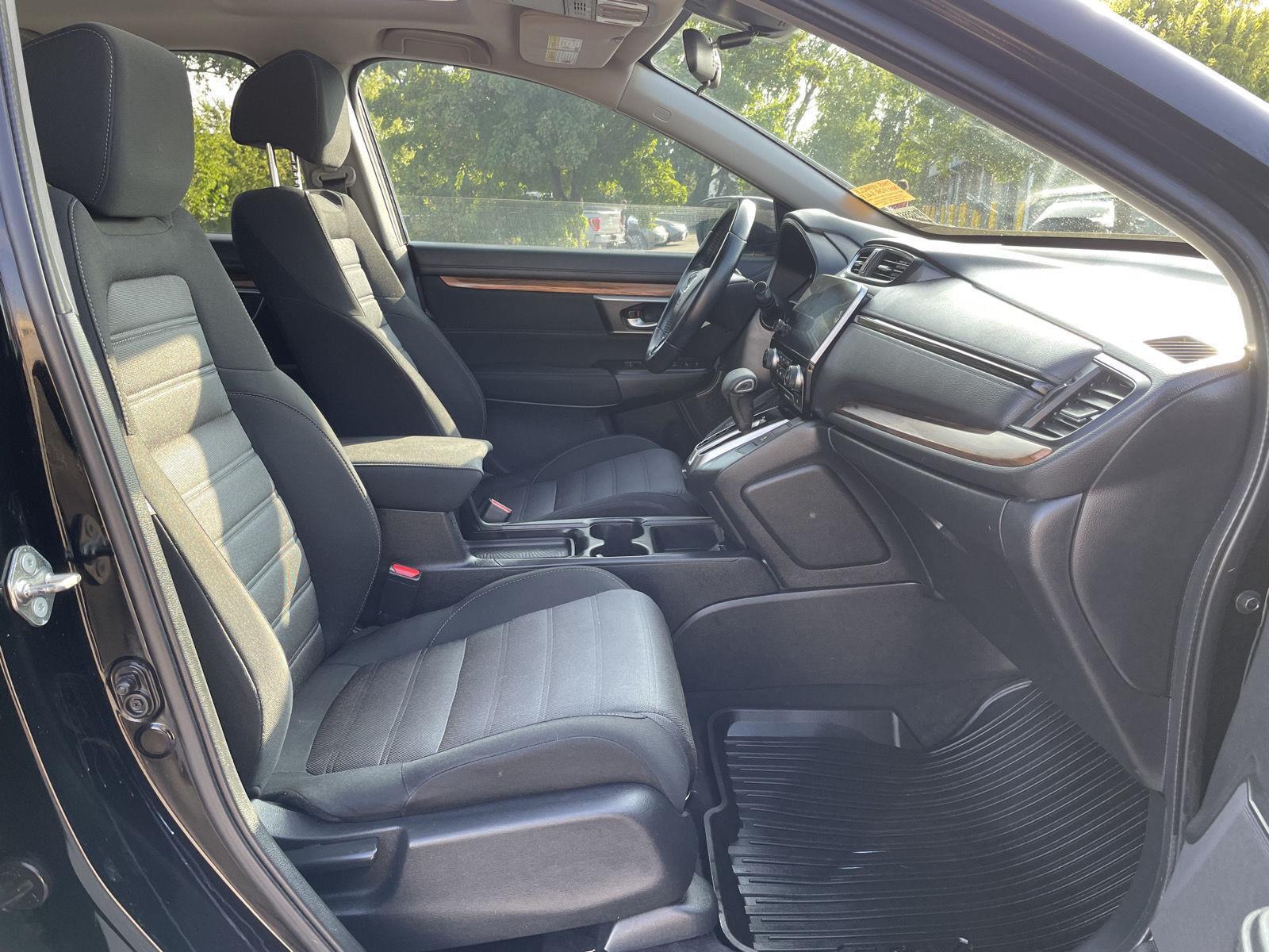 Vehicle photo 18
