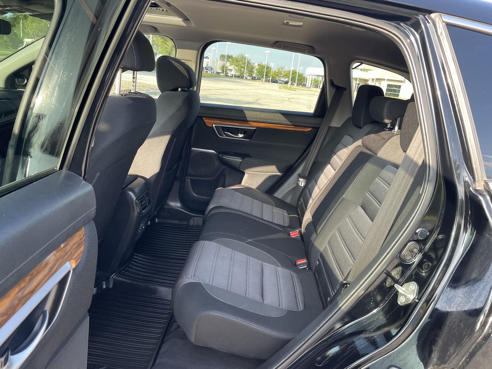Vehicle photo 19