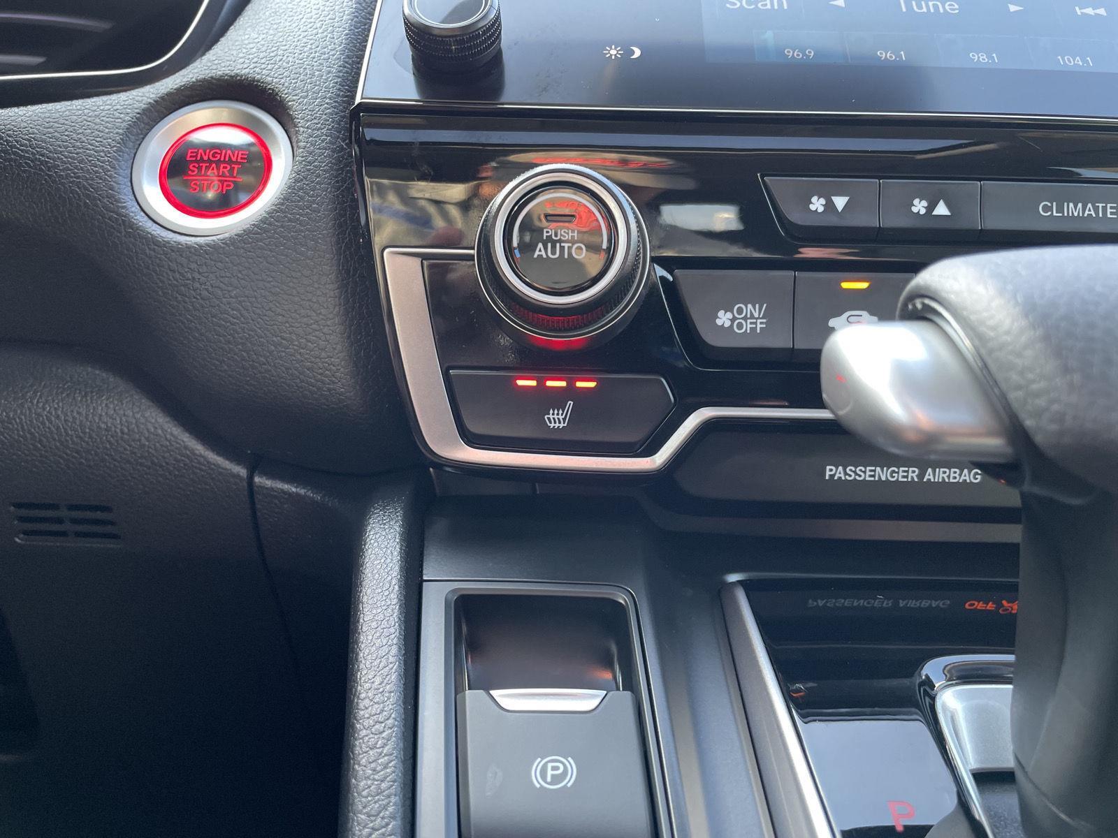 Vehicle photo 26