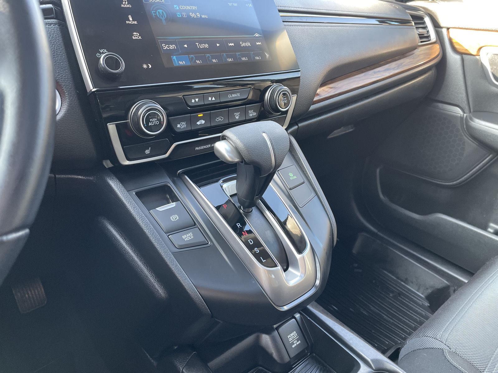 Vehicle photo 28
