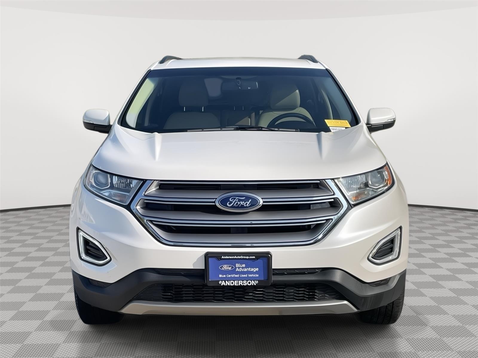 Vehicle photo 4