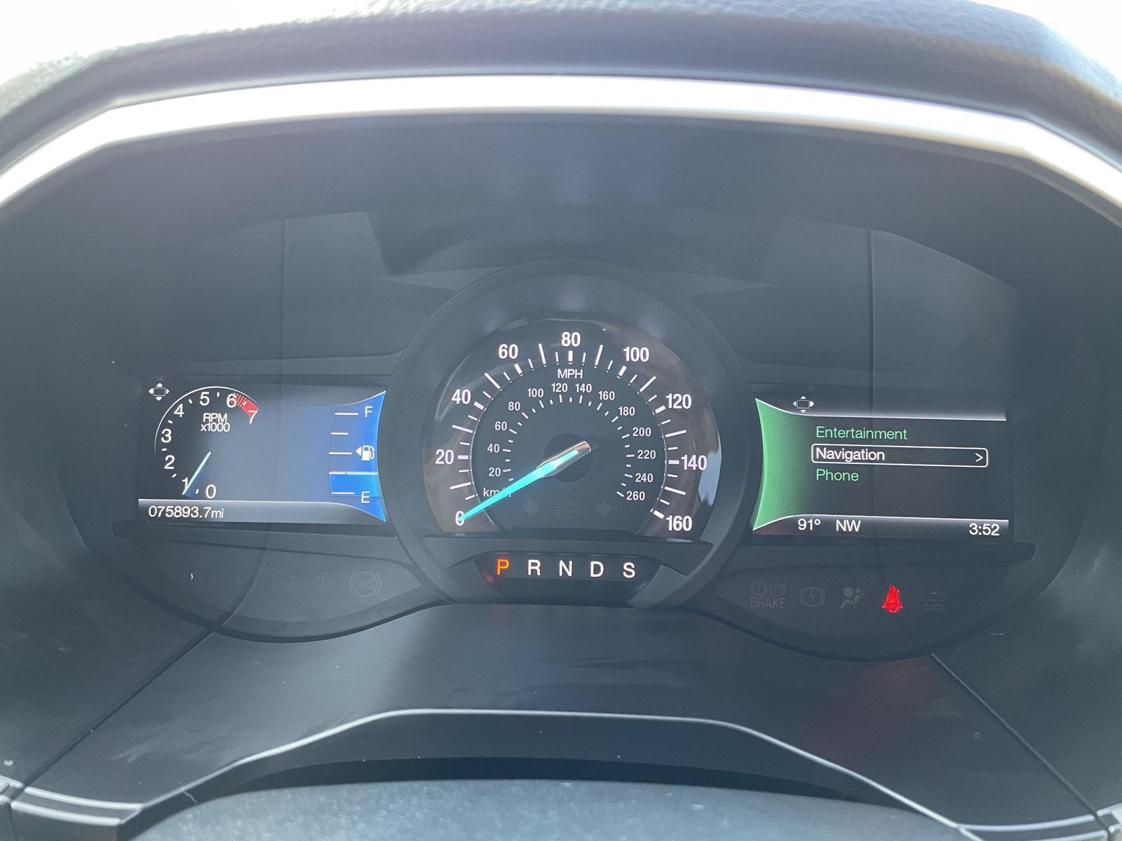 Vehicle photo 14