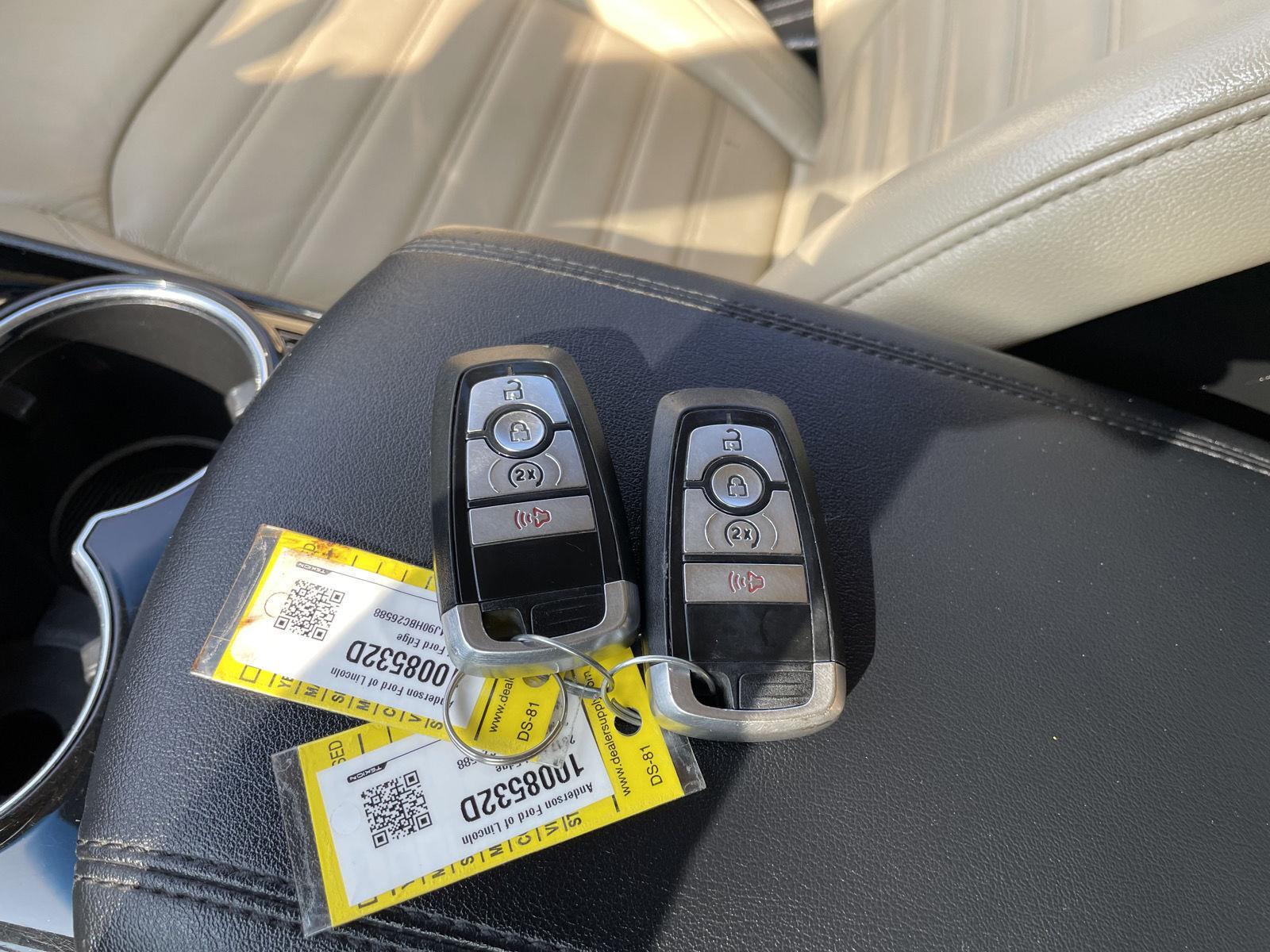 Vehicle photo 37