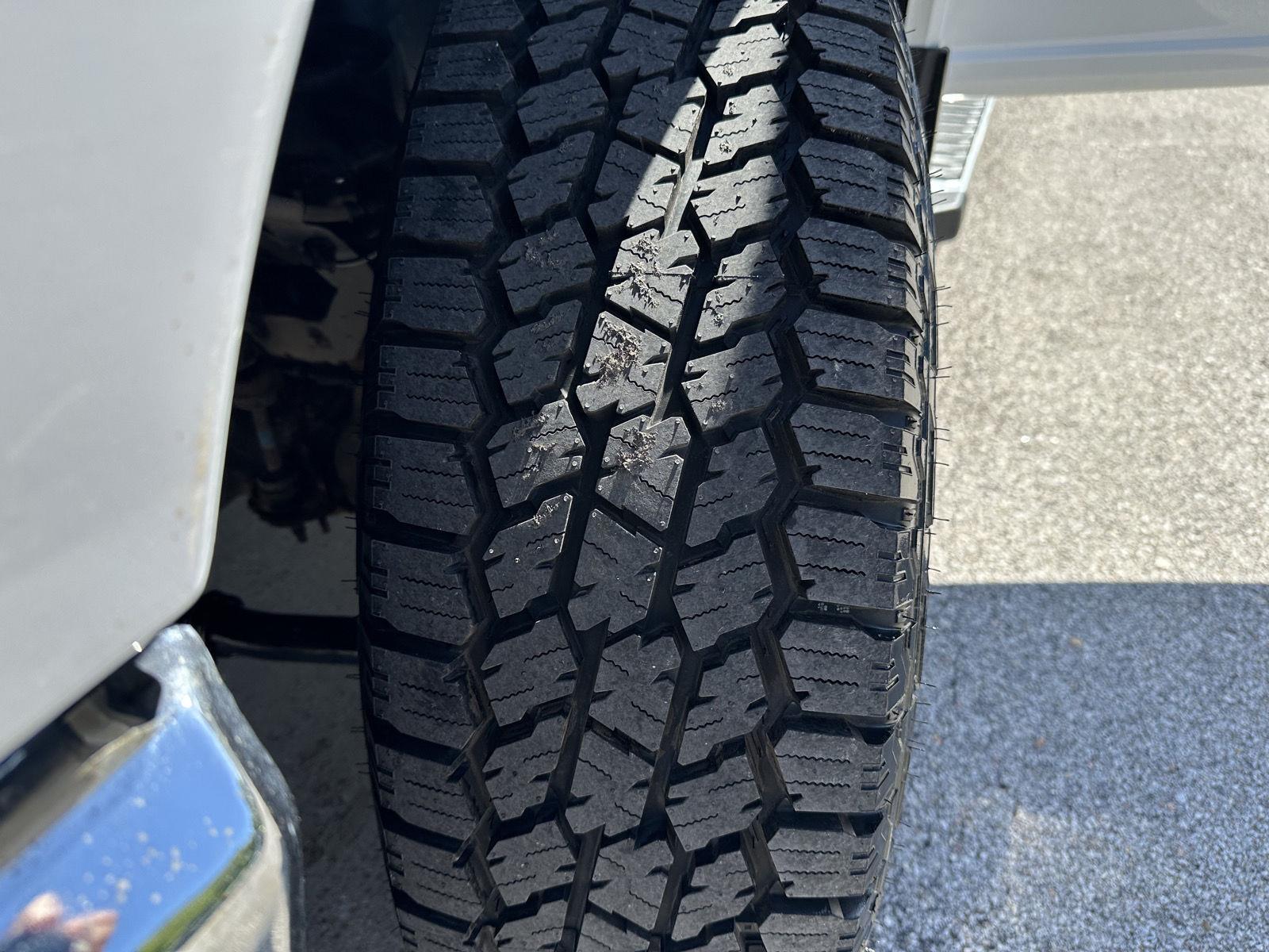 Vehicle photo 11