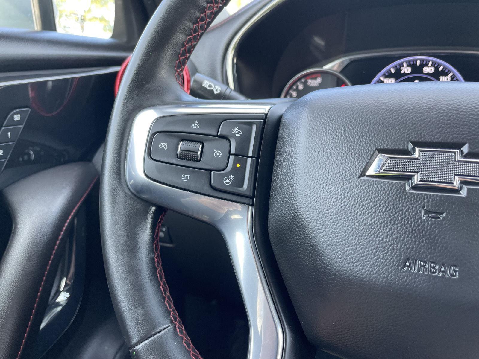 Vehicle photo 31