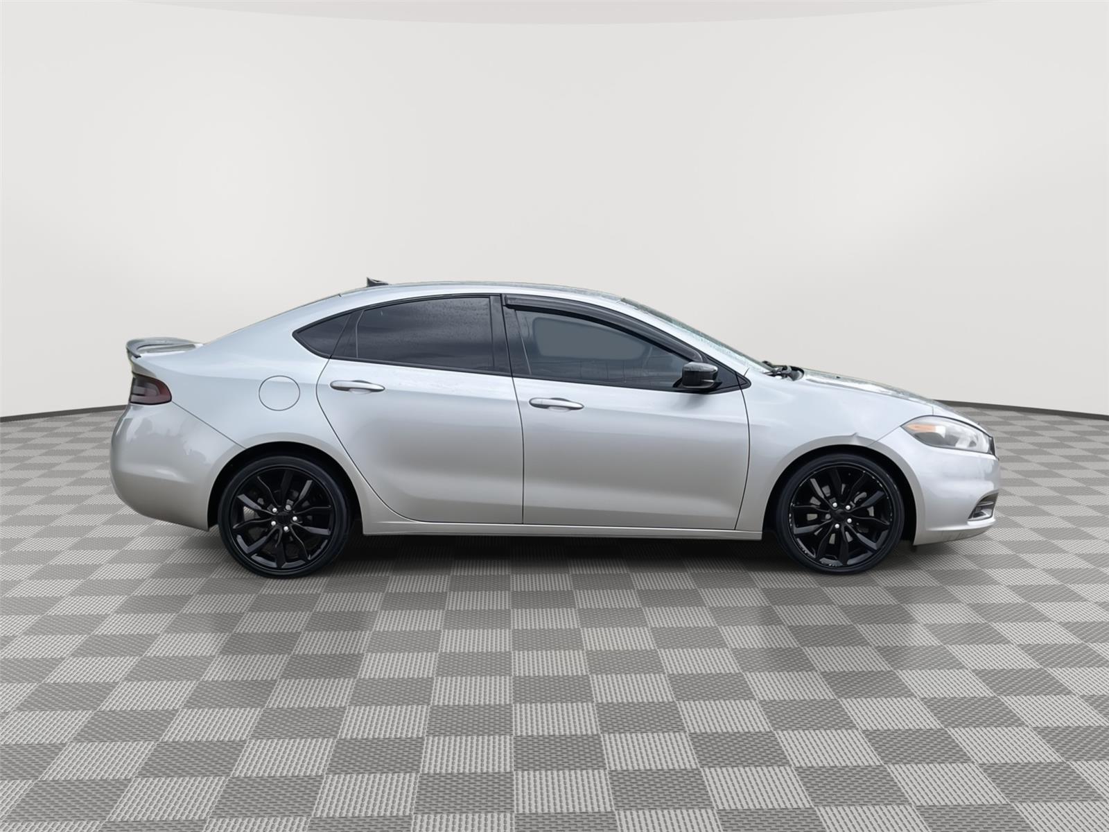 Vehicle photo 6