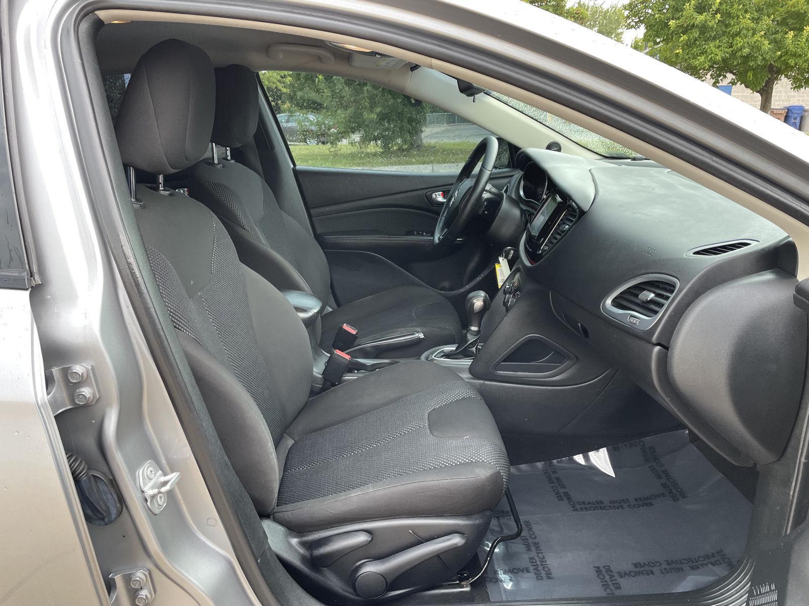 Vehicle photo 17