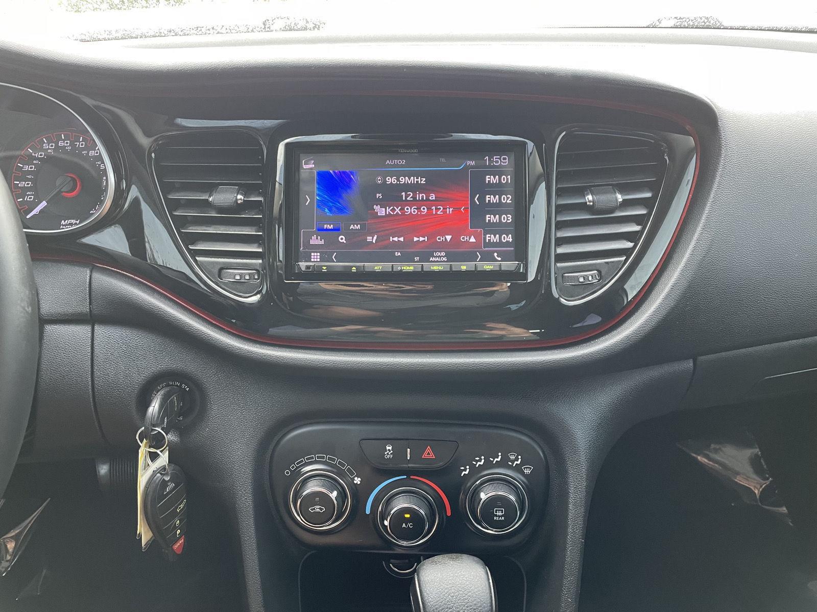 Vehicle photo 20