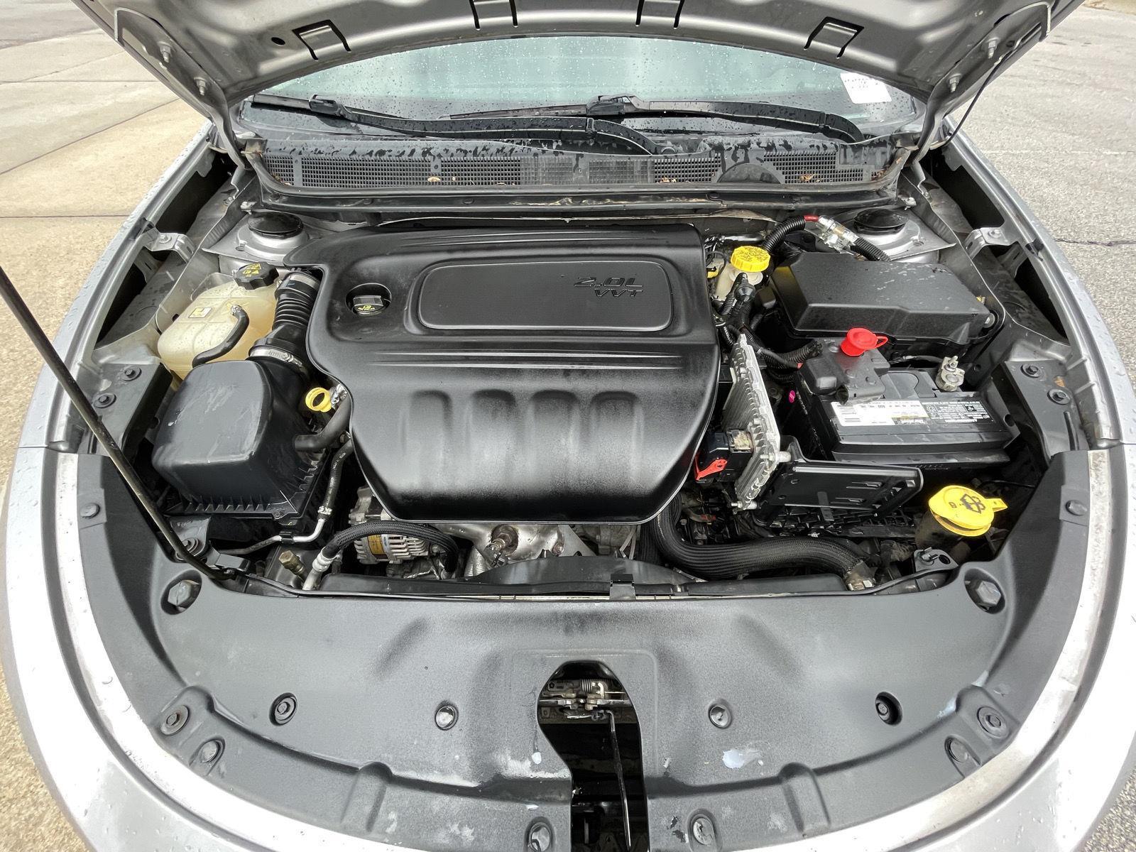 Vehicle photo 27