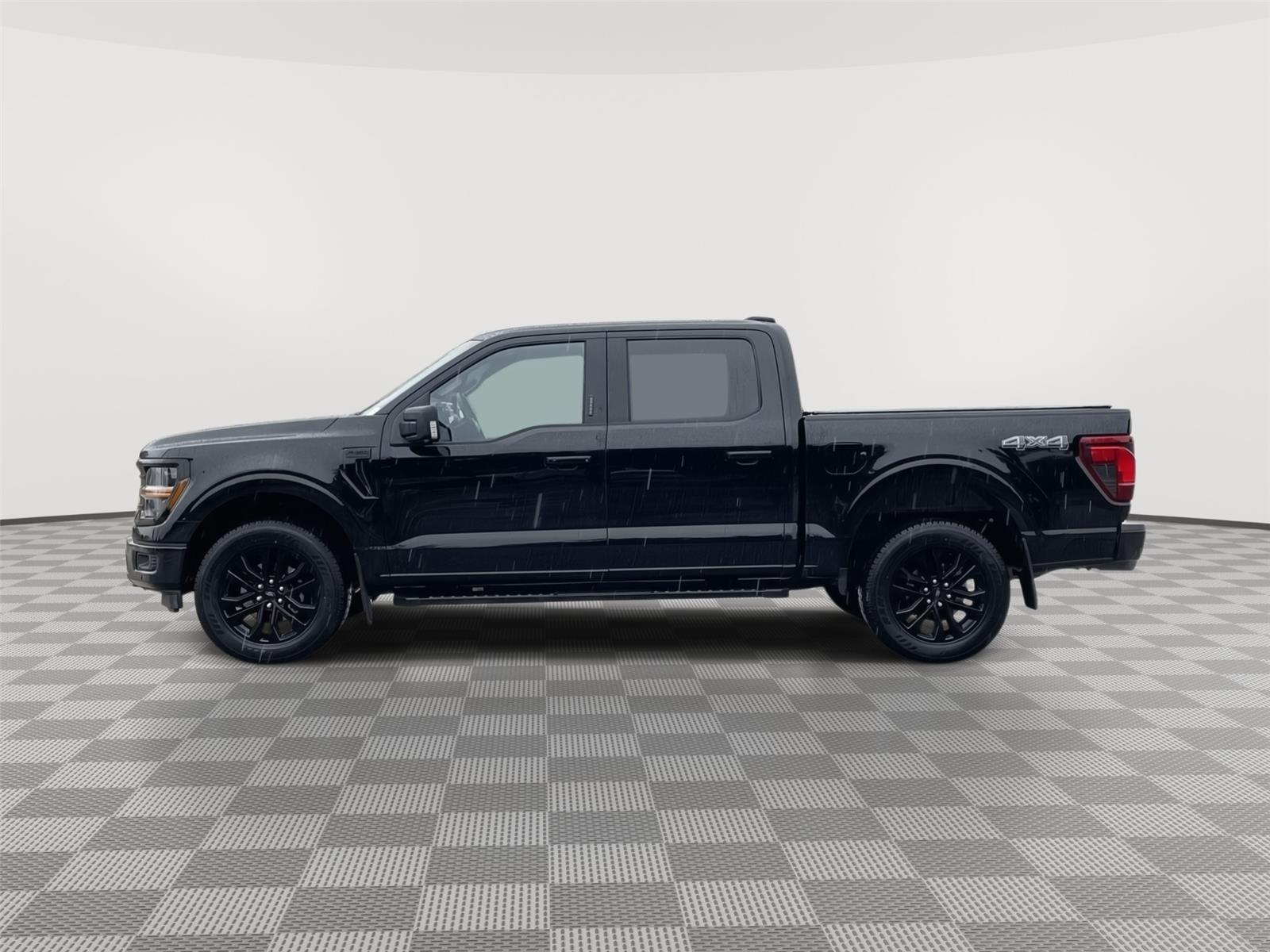 Vehicle photo 2