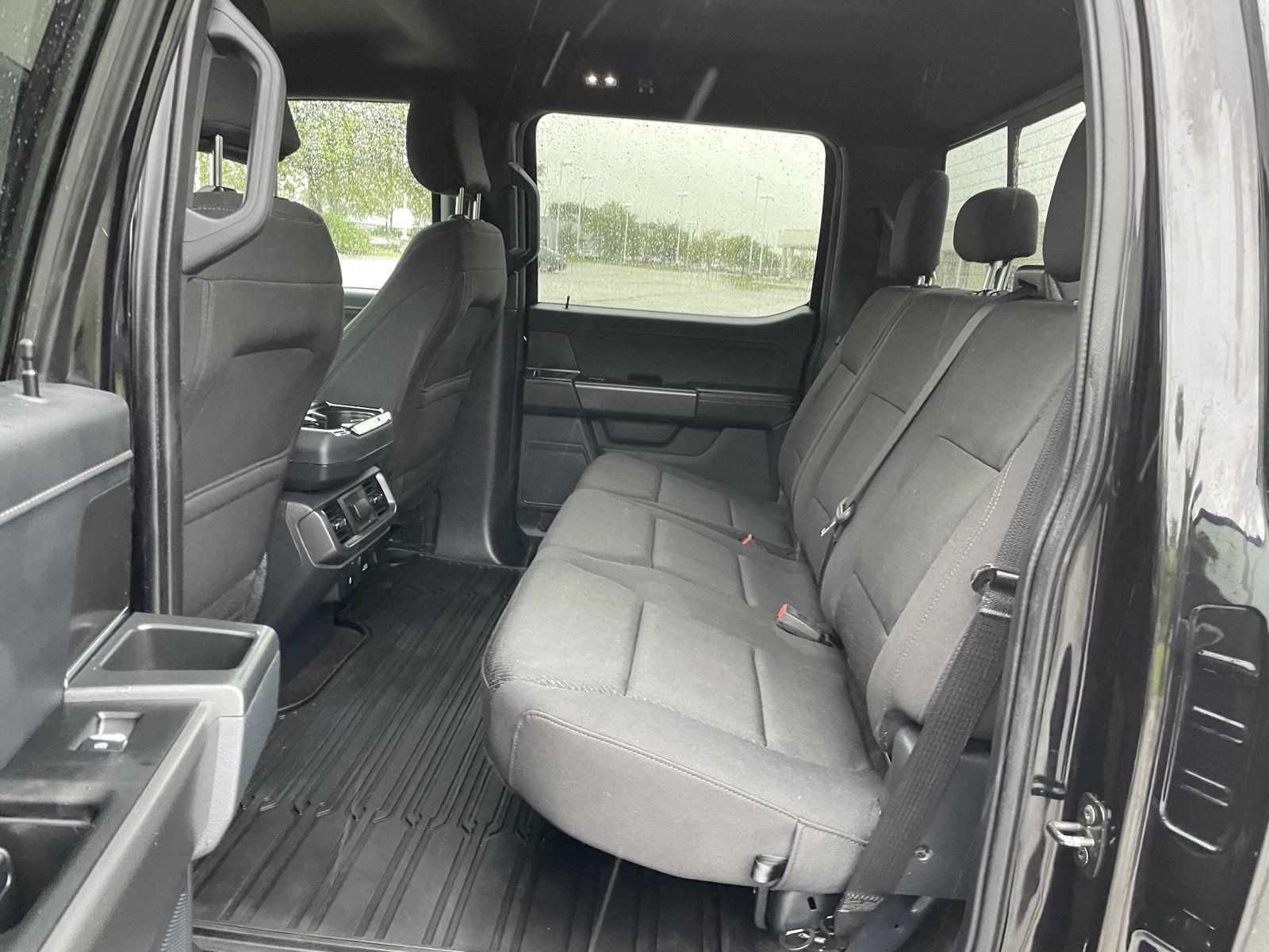 Vehicle photo 20