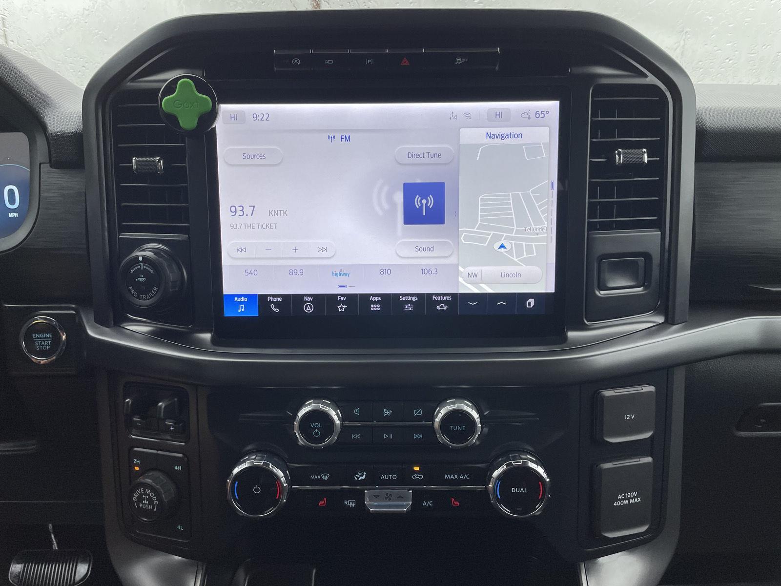 Vehicle photo 22