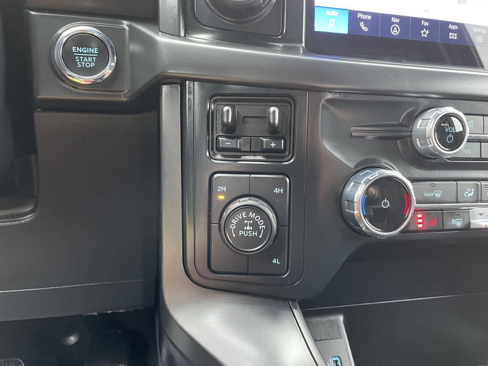 Vehicle photo 31