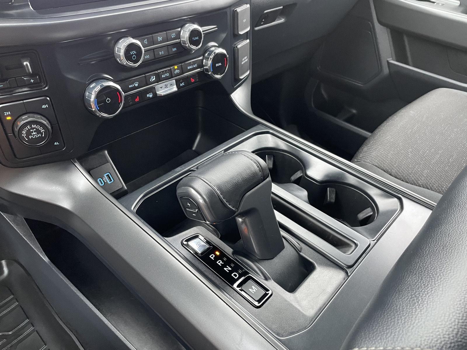 Vehicle photo 34