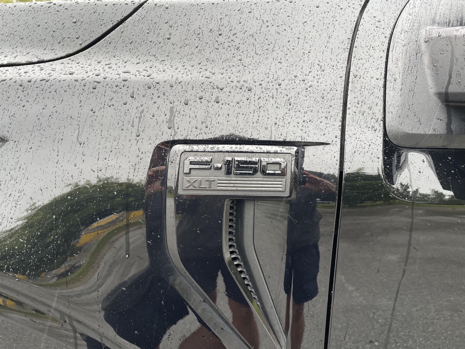 Vehicle photo 41