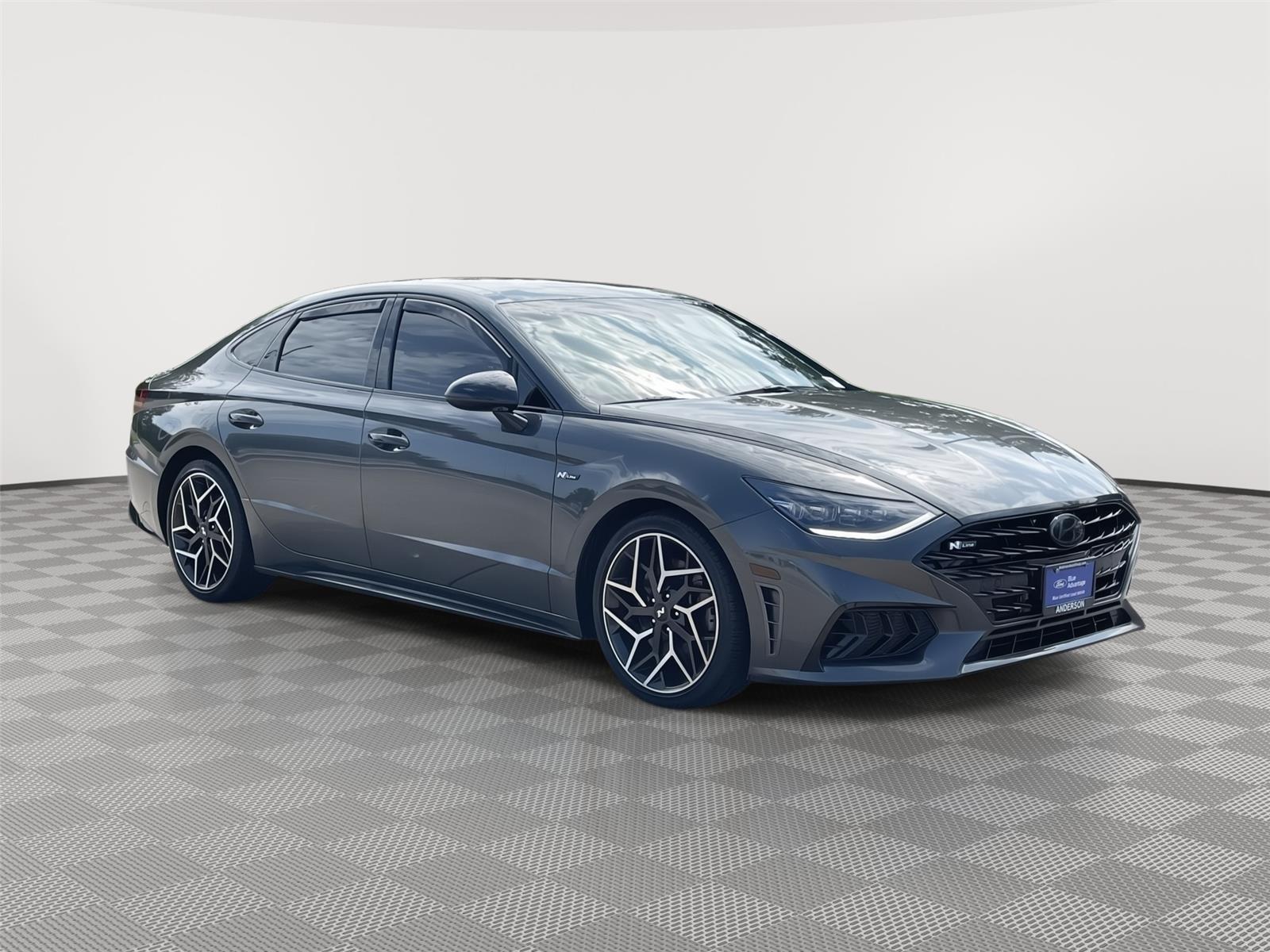 Vehicle photo 5