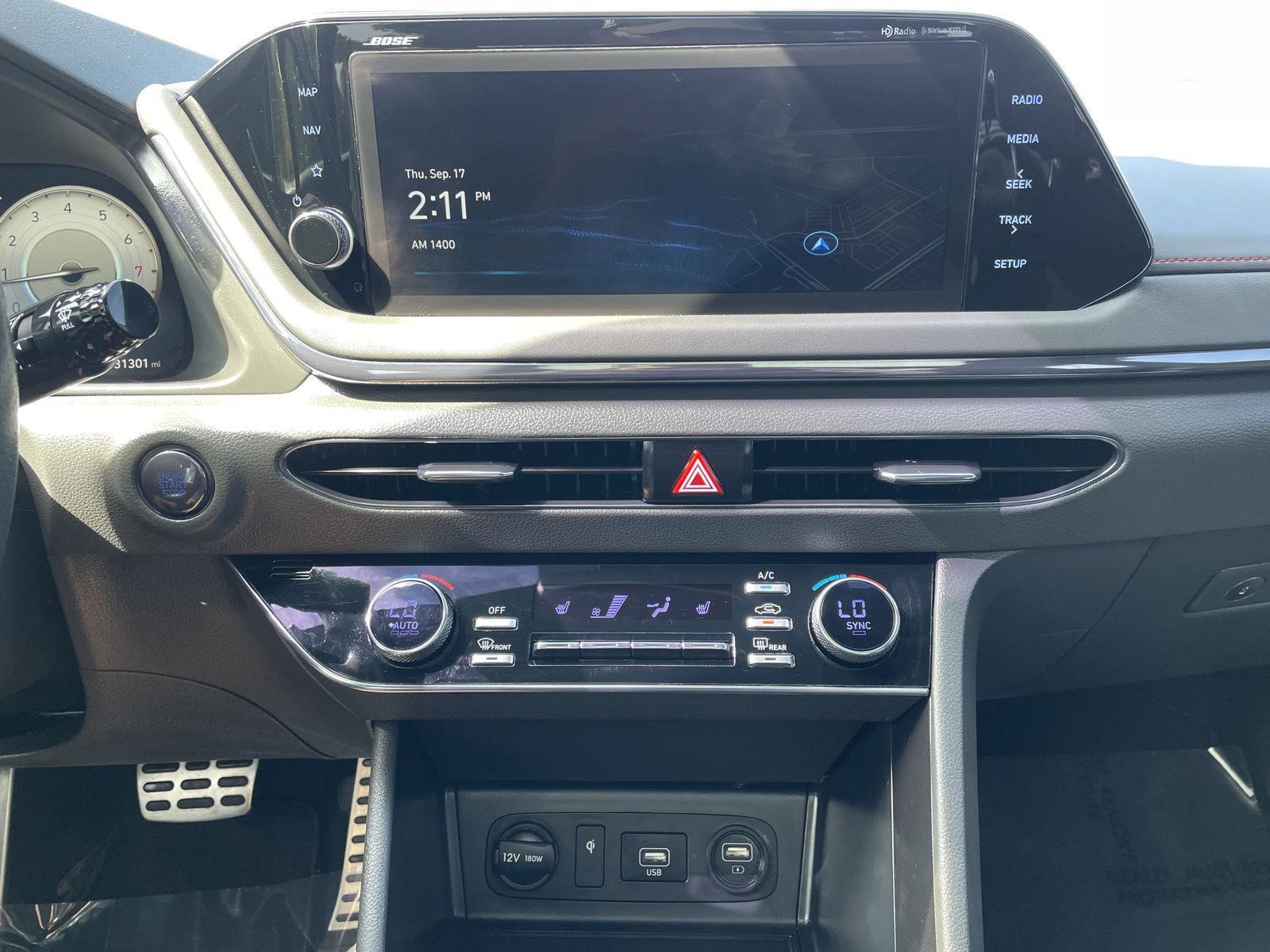 Vehicle photo 22