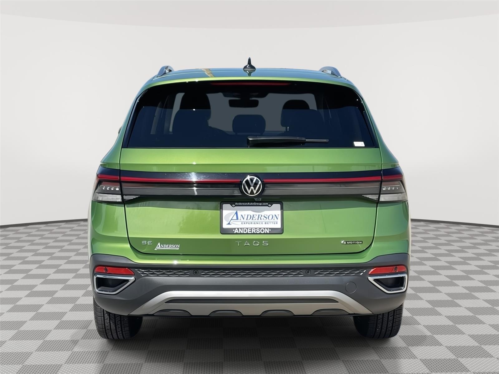 Vehicle photo 8