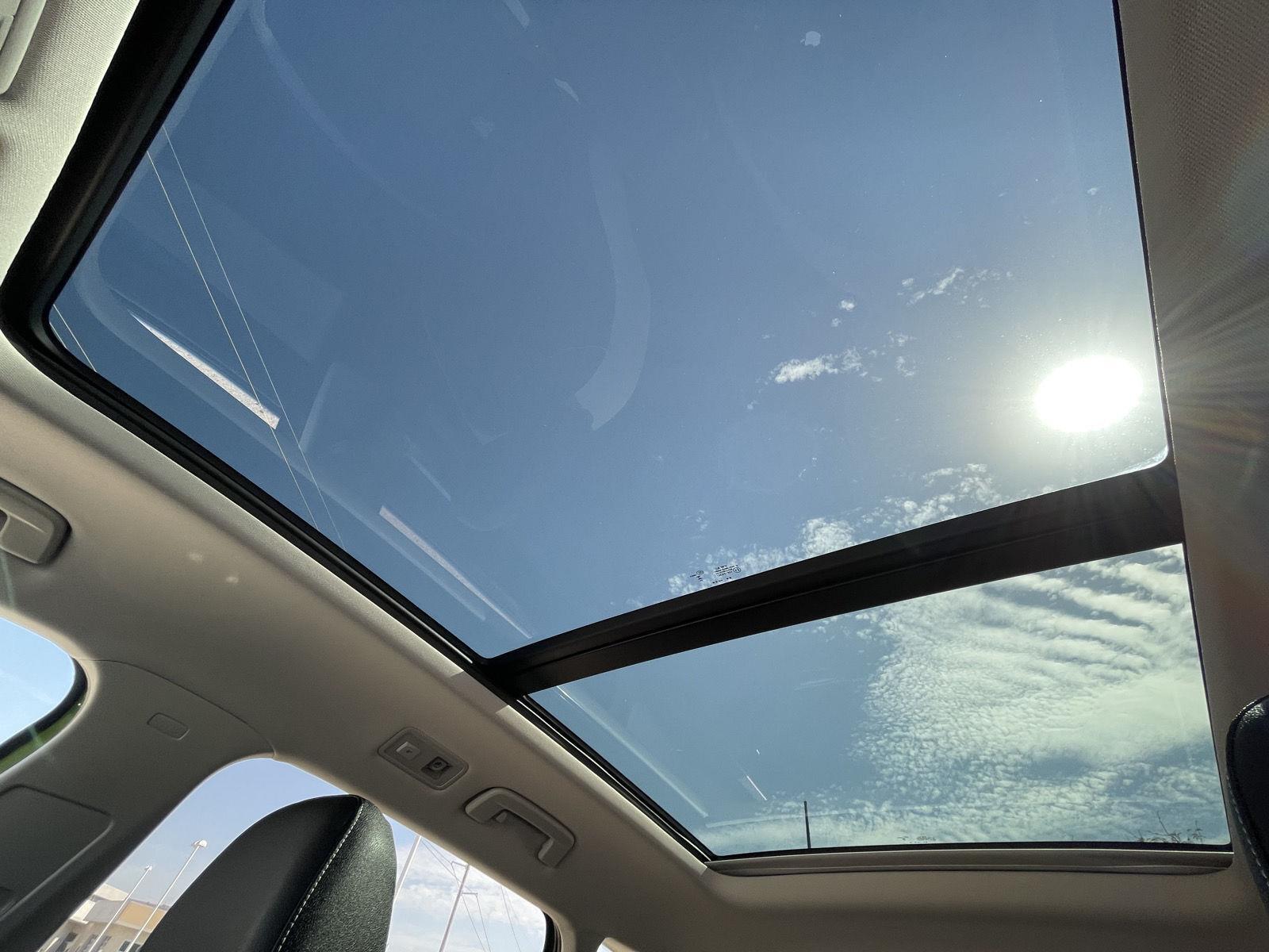 Vehicle photo 22